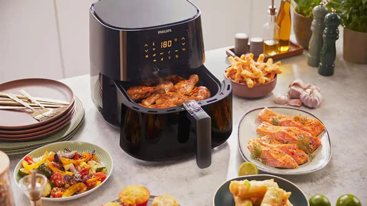 Air Fryer, várias marcas, para preparo de diversas receitas rápidas no blog Conversa Pronta.